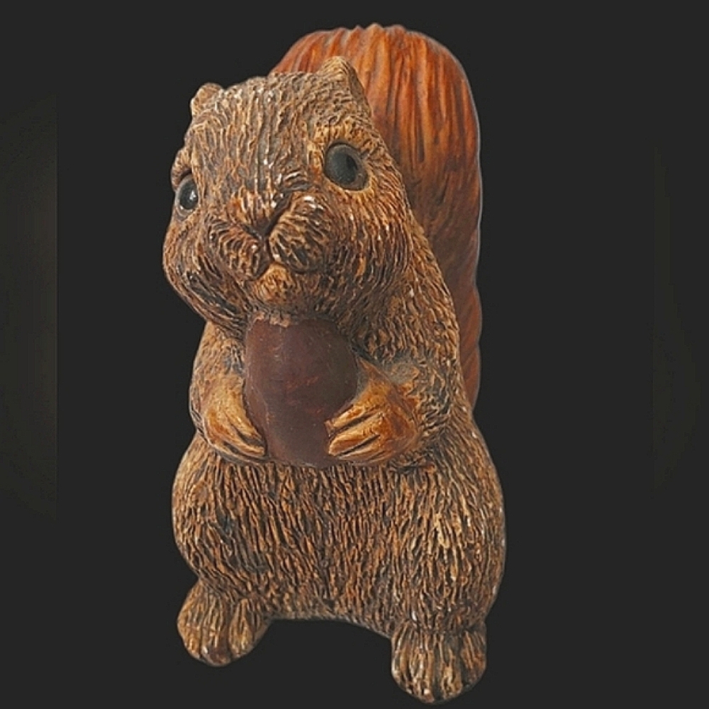 Vintage 1985 Stone Critters Squirrel Figurine SC 021